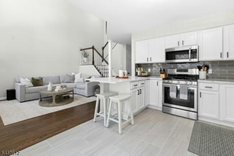 5 Winters Court Clark NJ 07066