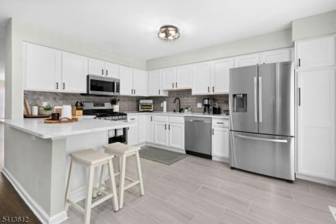 5 Winters Court Clark NJ 07066