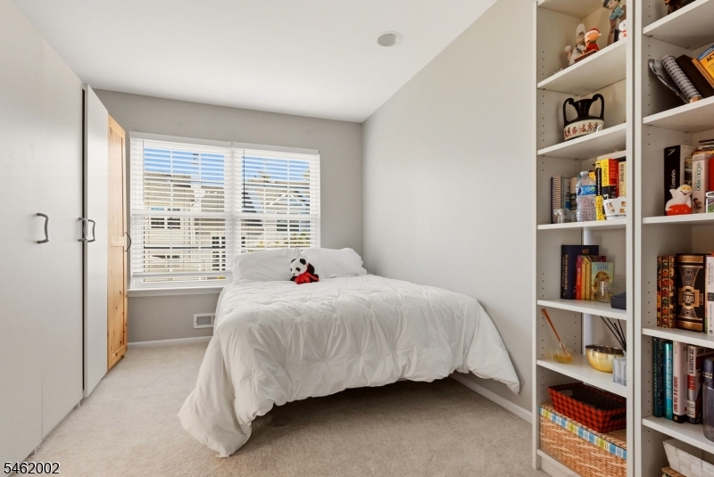 11 Vreeland Court Sayreville NJ 08872
