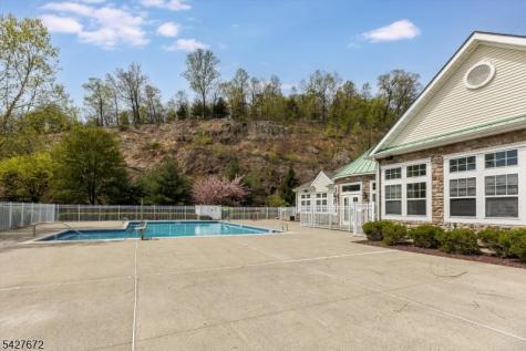 6217 Brookhaven Court Riverdale NJ 07457