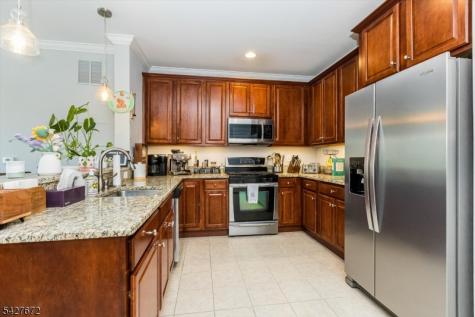 6217 Brookhaven Court Riverdale NJ 07457