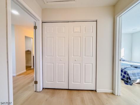 386 Inwood Court Franklin NJ 08873