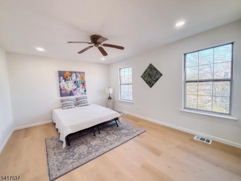 386 Inwood Court Franklin NJ 08873