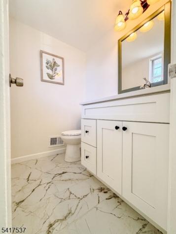 386 Inwood Court Franklin NJ 08873