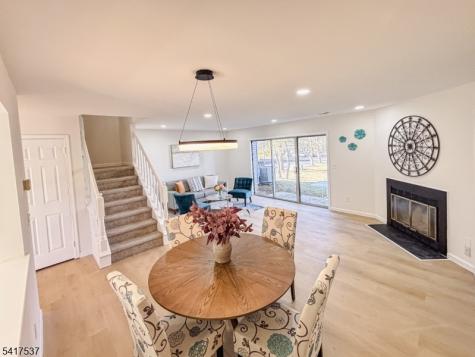 386 Inwood Court Franklin NJ 08873