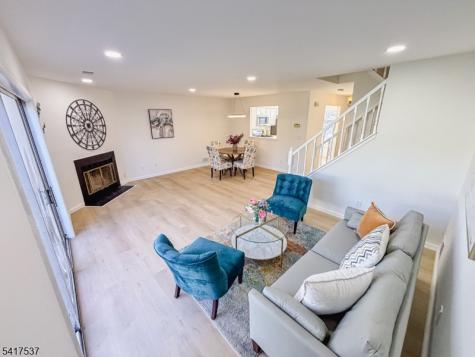 386 Inwood Court Franklin NJ 08873
