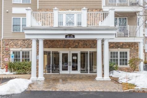 1104 Peer Place Denville NJ 07834
