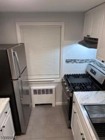 13 Carolyn Terrace Roselle NJ 07203