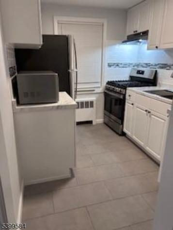 13 Carolyn Terrace Roselle NJ 07203