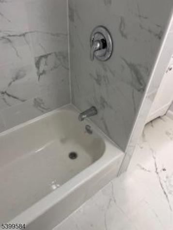 13 Carolyn Terrace Roselle NJ 07203