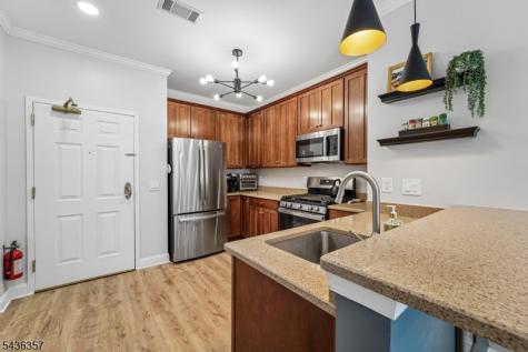 1118 Wharton Court Riverdale NJ 07457