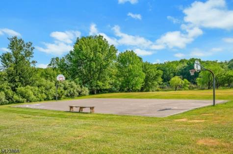 8 Pembroke Drive Mendham NJ 07945