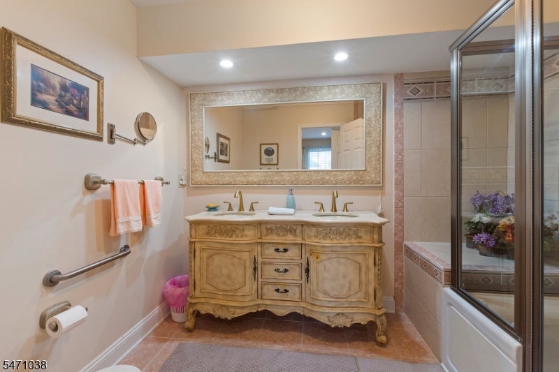 125 Harvest Lane Lincoln Park NJ 07035
