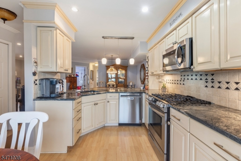 125 Harvest Lane Lincoln Park NJ 07035