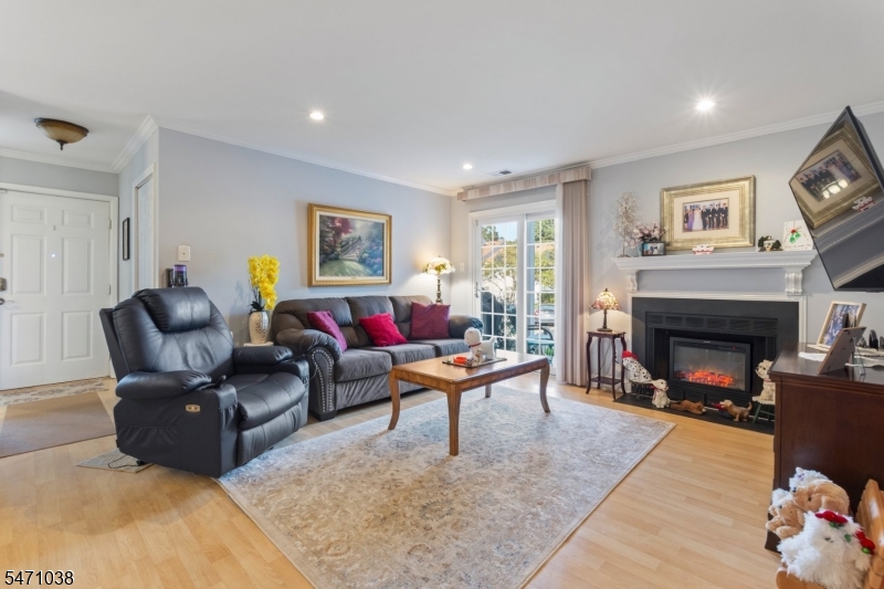 125 Harvest Lane Lincoln Park NJ 07035