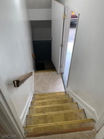 21 Holland Street Newark NJ 07103