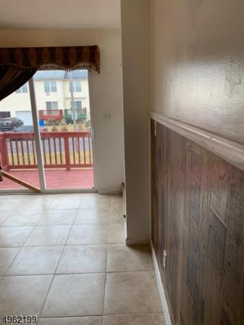 21 Holland Street Newark NJ 07103