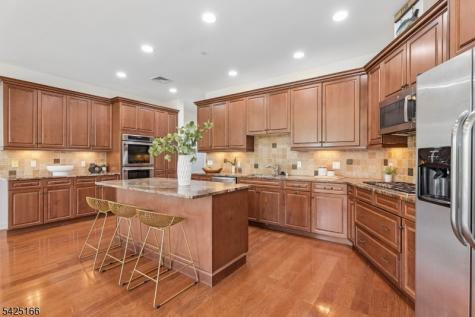 211 Metzger Drive West Orange NJ 07052