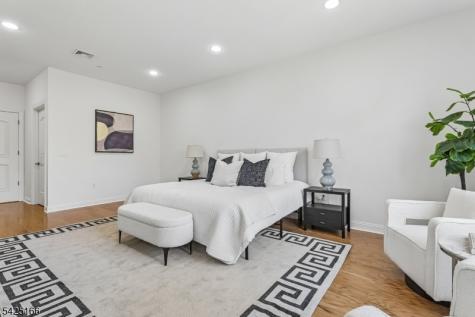 211 Metzger Drive West Orange NJ 07052