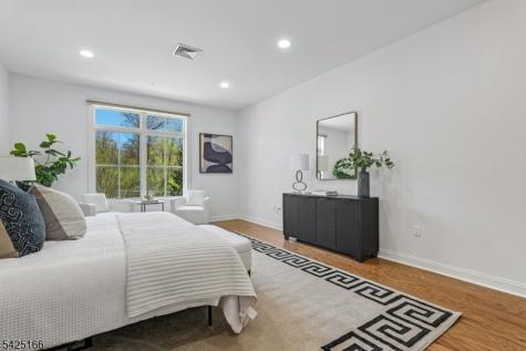 211 Metzger Drive West Orange NJ 07052
