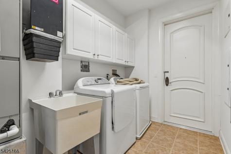 211 Metzger Drive West Orange NJ 07052