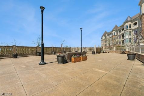 211 Metzger Drive West Orange NJ 07052