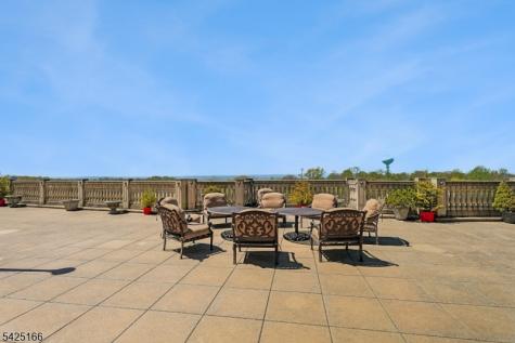 211 Metzger Drive West Orange NJ 07052