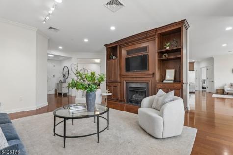 211 Metzger Drive West Orange NJ 07052