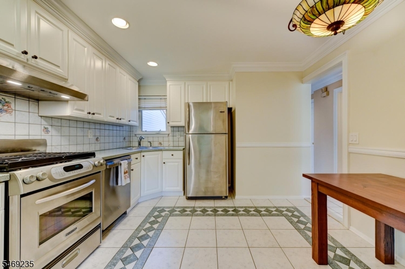 11 Cain Court Montville NJ 07045