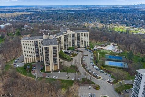 2 Claridge Drive Verona NJ 07044