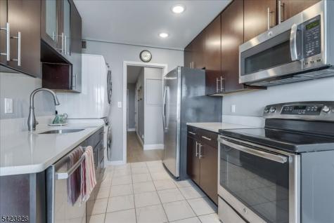 2 Claridge Drive Verona NJ 07044