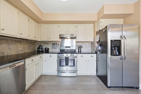 91 Nottingham Square Washington NJ 07853