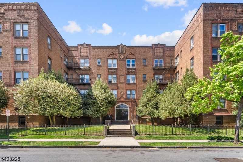 433 Lincoln Avenue City Of Orange NJ 07050