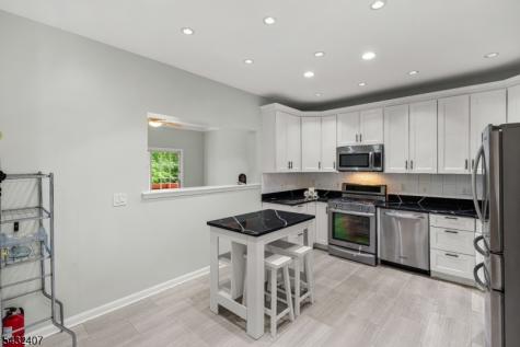 33 E Burgess Drive Piscataway NJ 08854