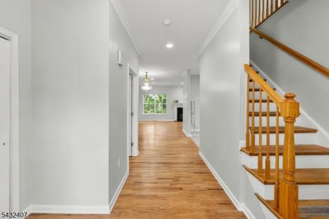 33 E Burgess Drive Piscataway NJ 08854