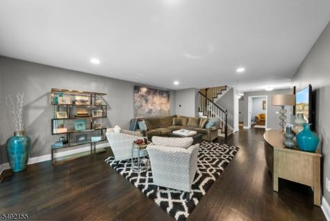 27 Cobblestone Terrace Montville NJ 07045