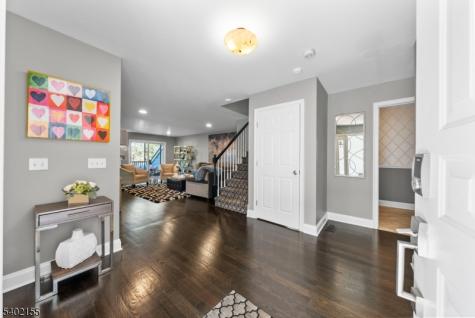 27 Cobblestone Terrace Montville NJ 07045