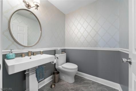 27 Cobblestone Terrace Montville NJ 07045