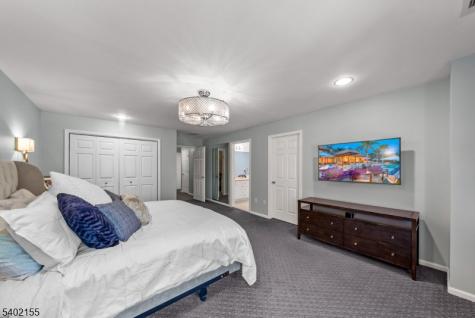27 Cobblestone Terrace Montville NJ 07045