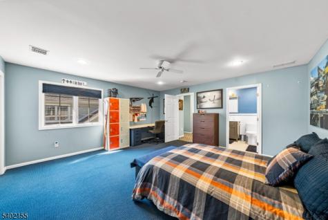 27 Cobblestone Terrace Montville NJ 07045