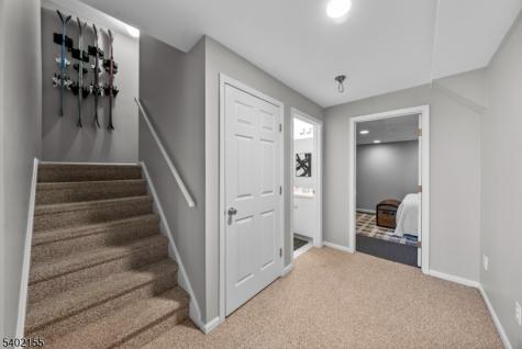 27 Cobblestone Terrace Montville NJ 07045
