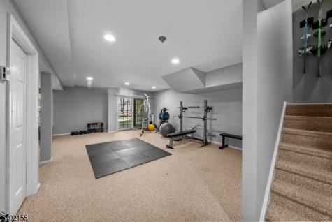 27 Cobblestone Terrace Montville NJ 07045