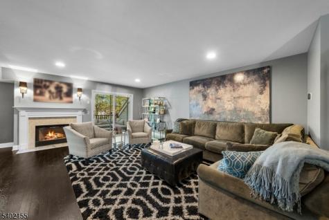 27 Cobblestone Terrace Montville NJ 07045