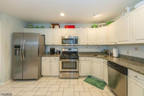 33 Waterford Drive Montville NJ 07045