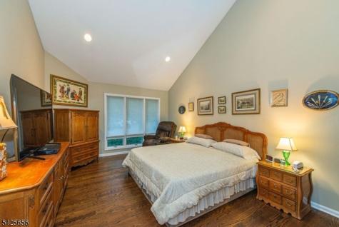 33 Waterford Drive Montville NJ 07045