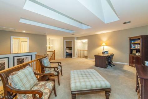 33 Waterford Drive Montville NJ 07045