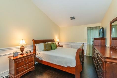 33 Waterford Drive Montville NJ 07045