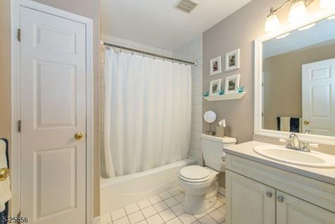 33 Waterford Drive Montville NJ 07045