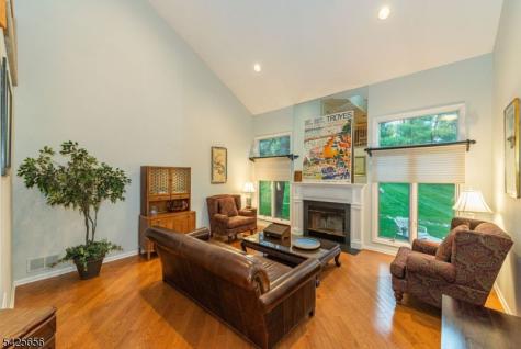 33 Waterford Drive Montville NJ 07045