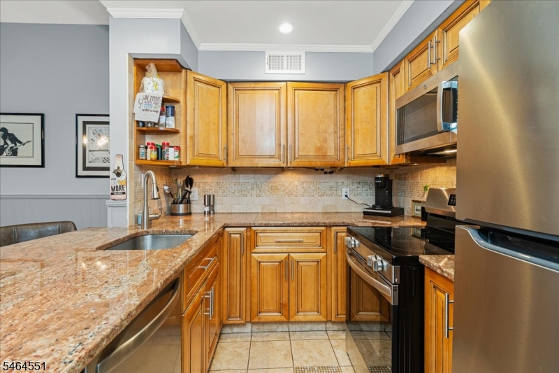 26 Red Oak Terrace Jefferson NJ 07438